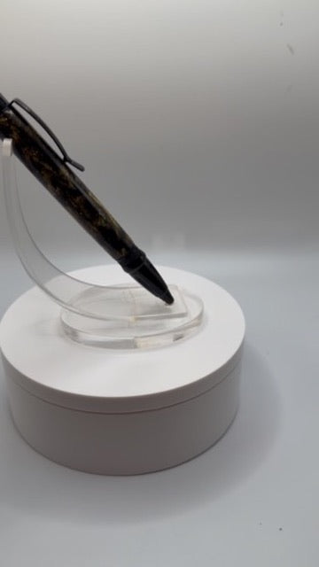 Strider Twist Pen